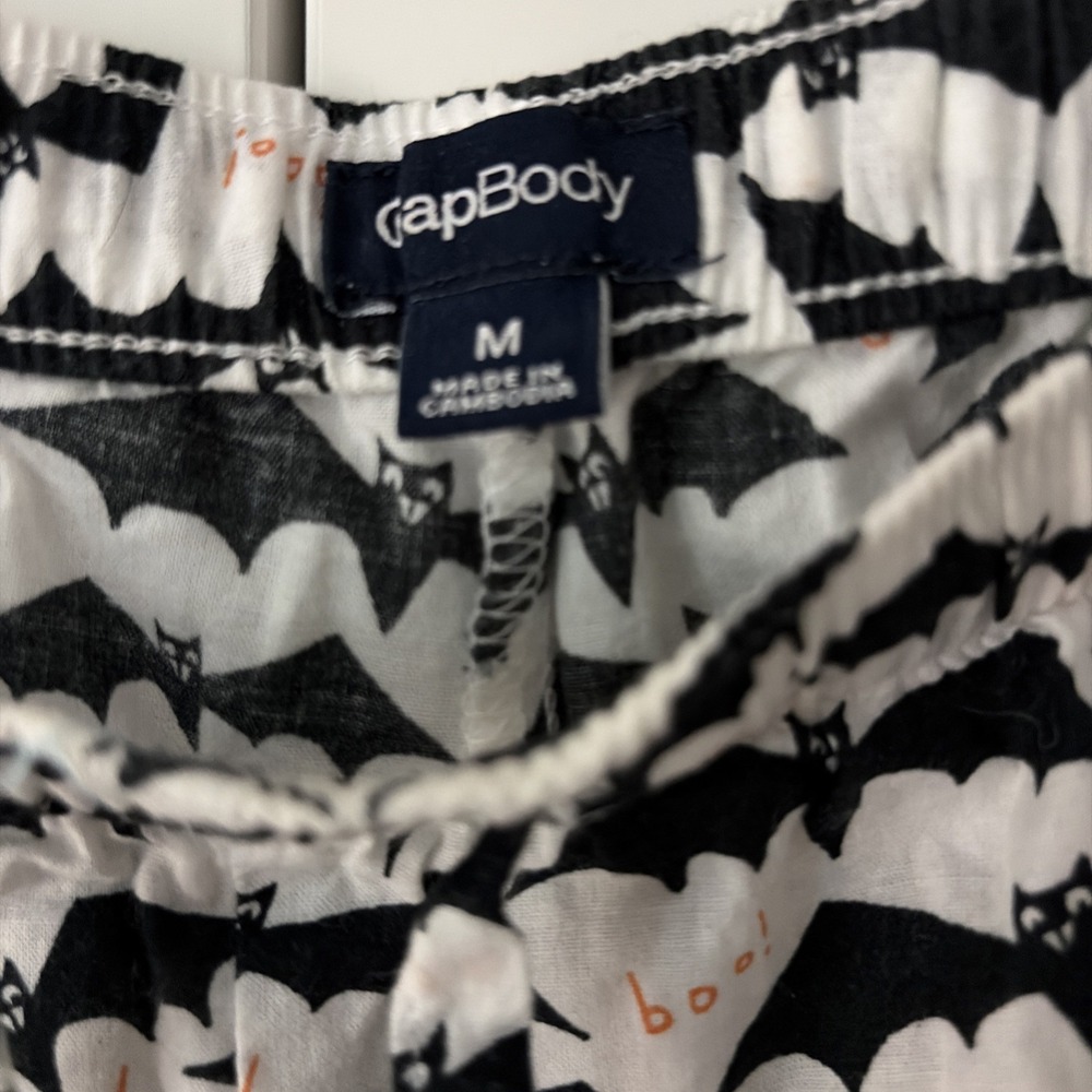 Gap Body Medium PJ Bottoms Halloween Bat  Boo! Cotton
